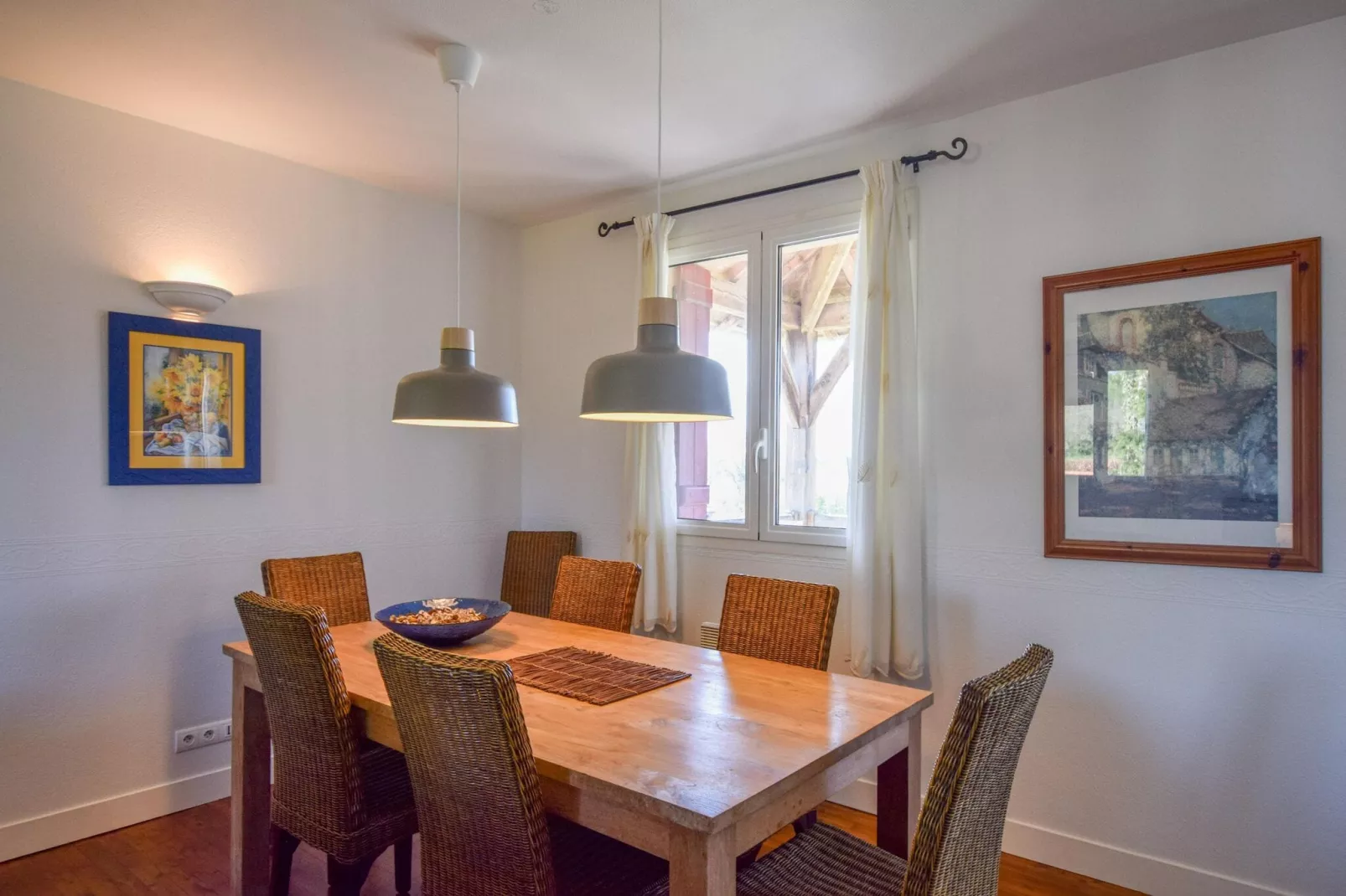 Maison Failte-Dining room