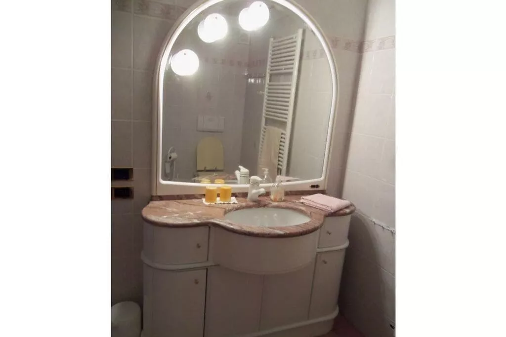 137094-Bathroom