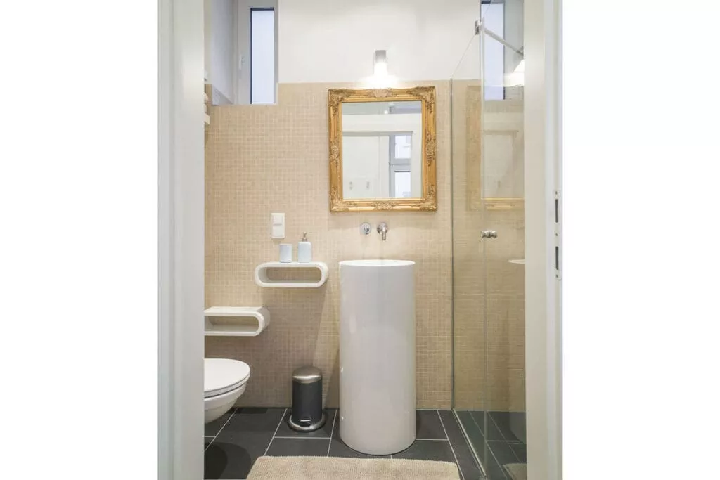 127125-Bathroom