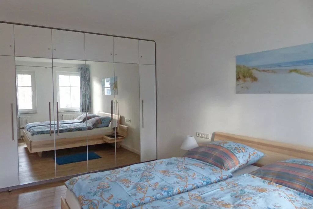165869-Bedroom