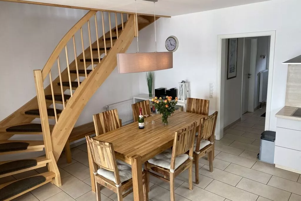 169611-Dining room