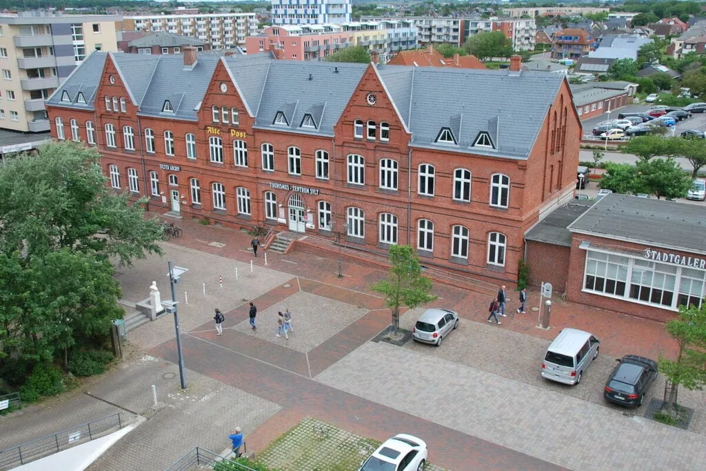 274931-View