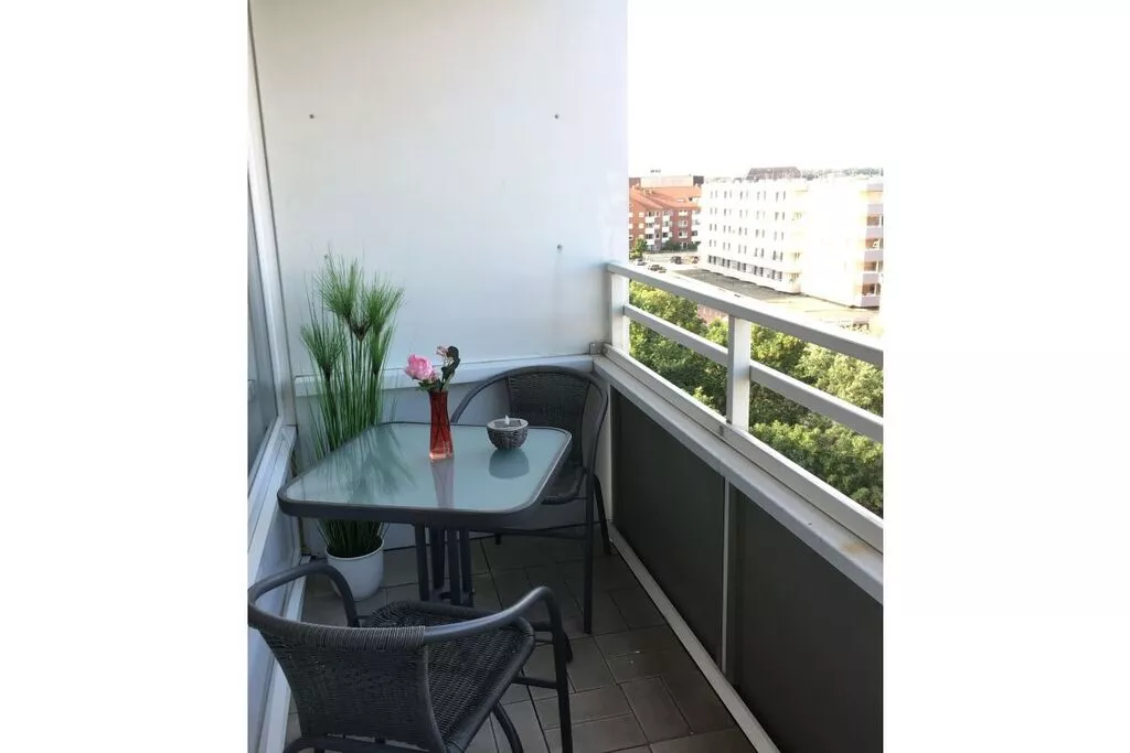 274931-View