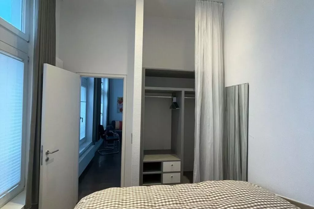 191798-Bedroom