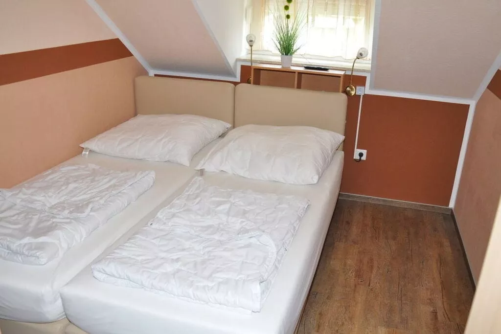 238037-Bedroom