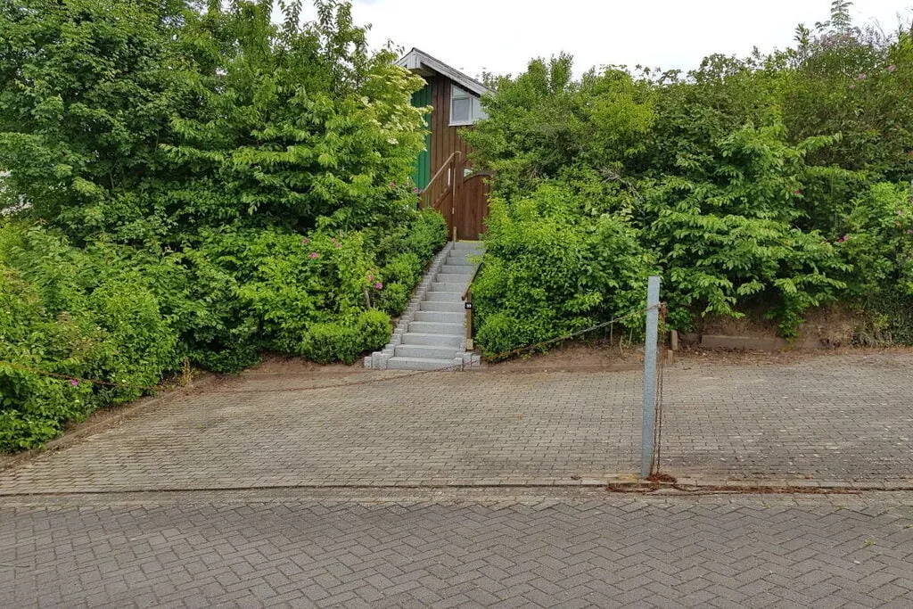 276555-Parking