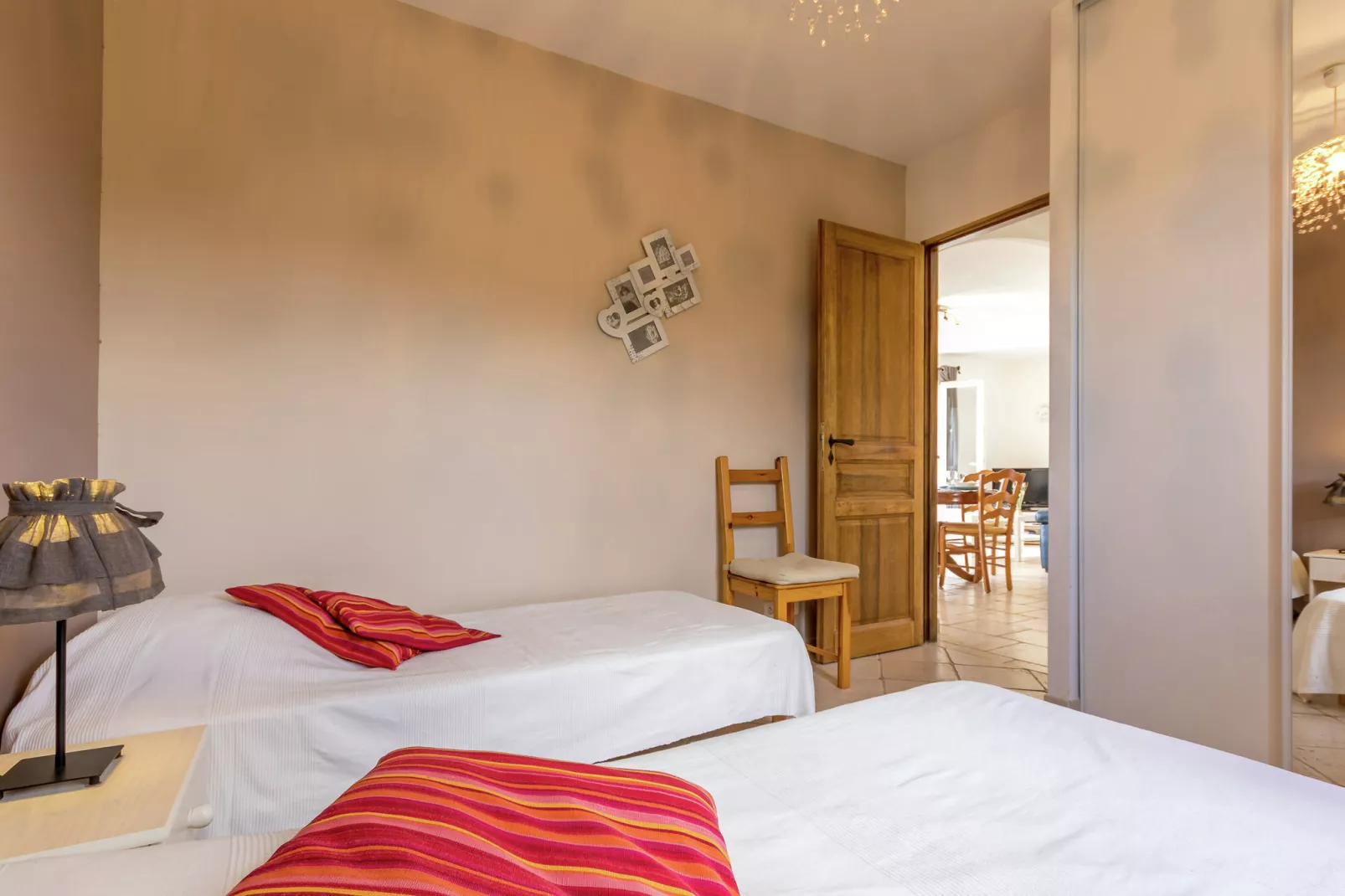 Maison de vacances Aups-Chambre