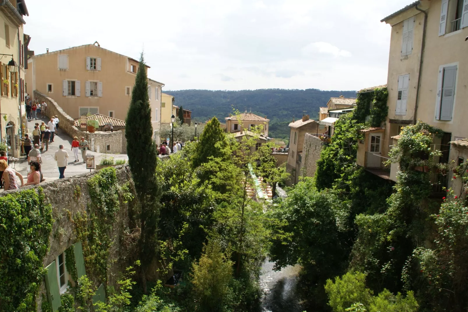Maison de vacances Aups-Zones d'été à 20 km