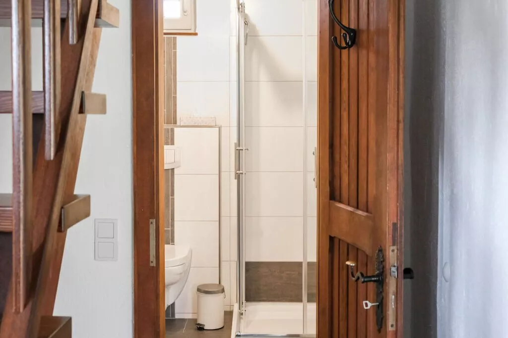268405-Bathroom