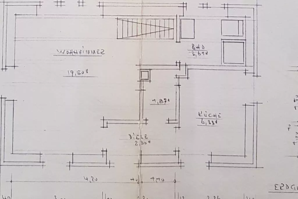 268405-Floor plan