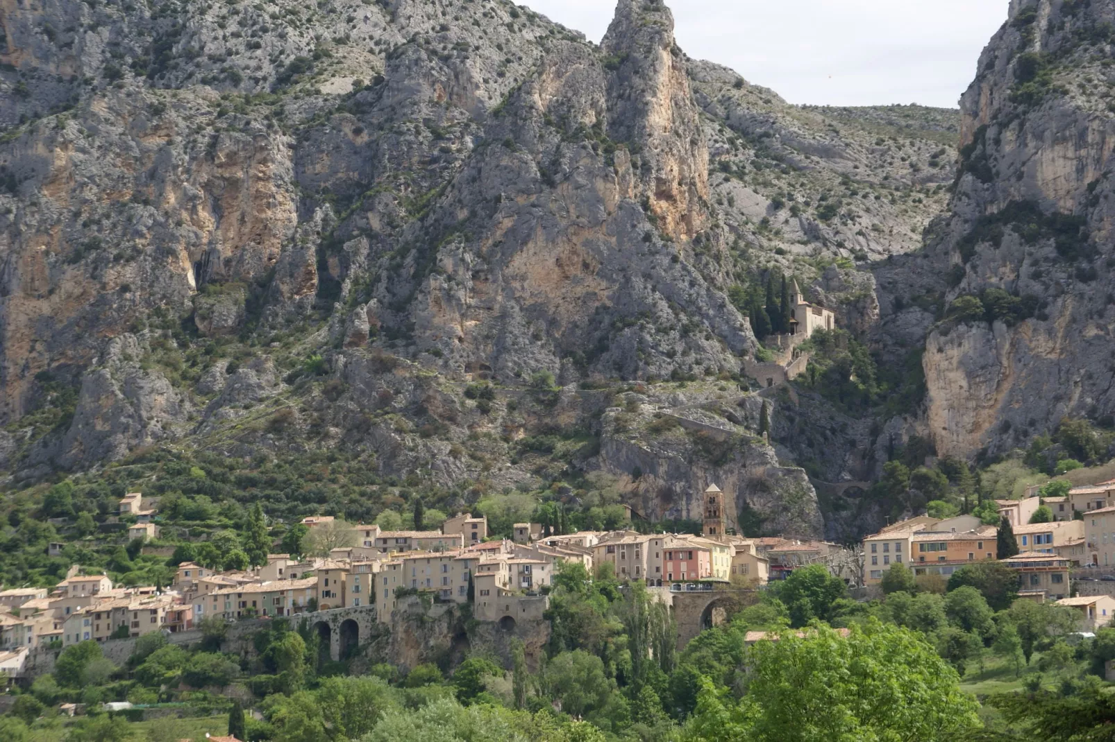 Maison de vacances Aups-Zones d'été à 20 km