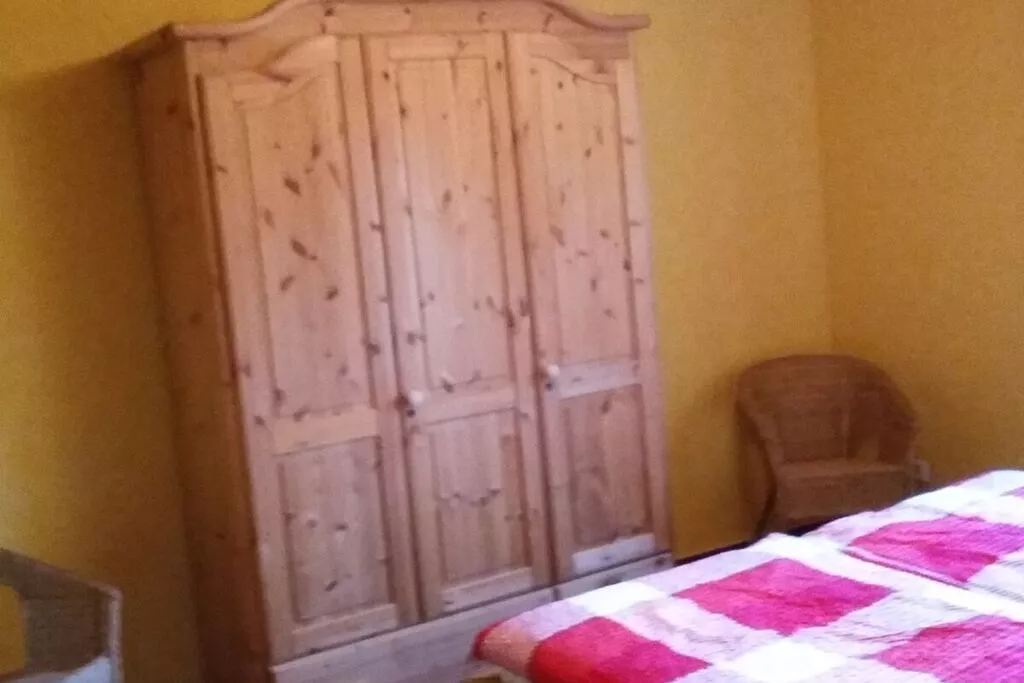 278618-Bedroom