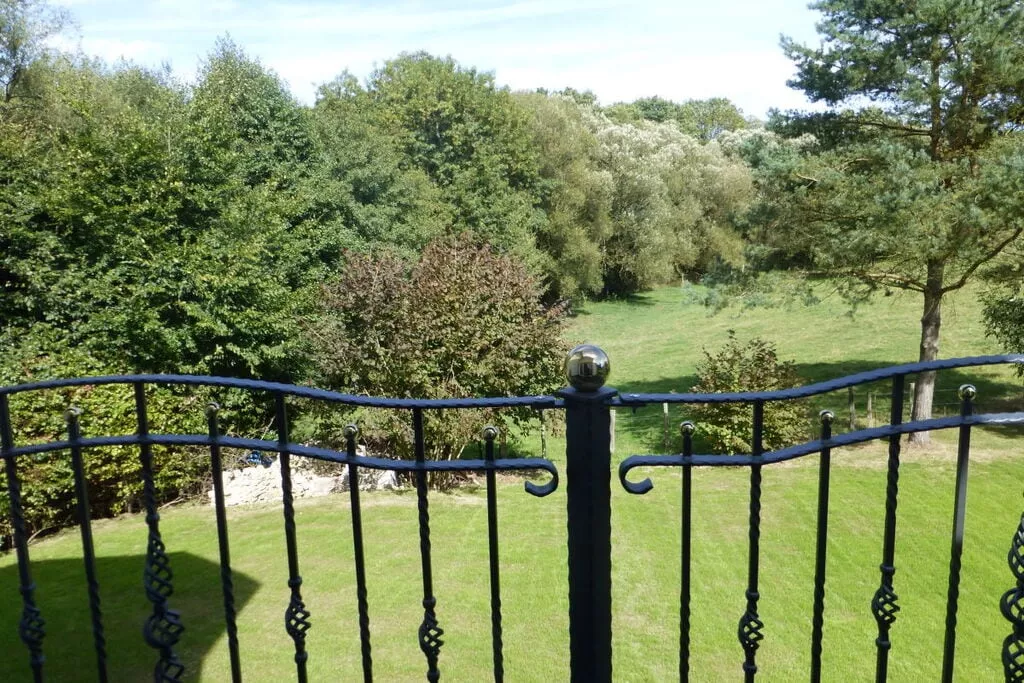 240961-View