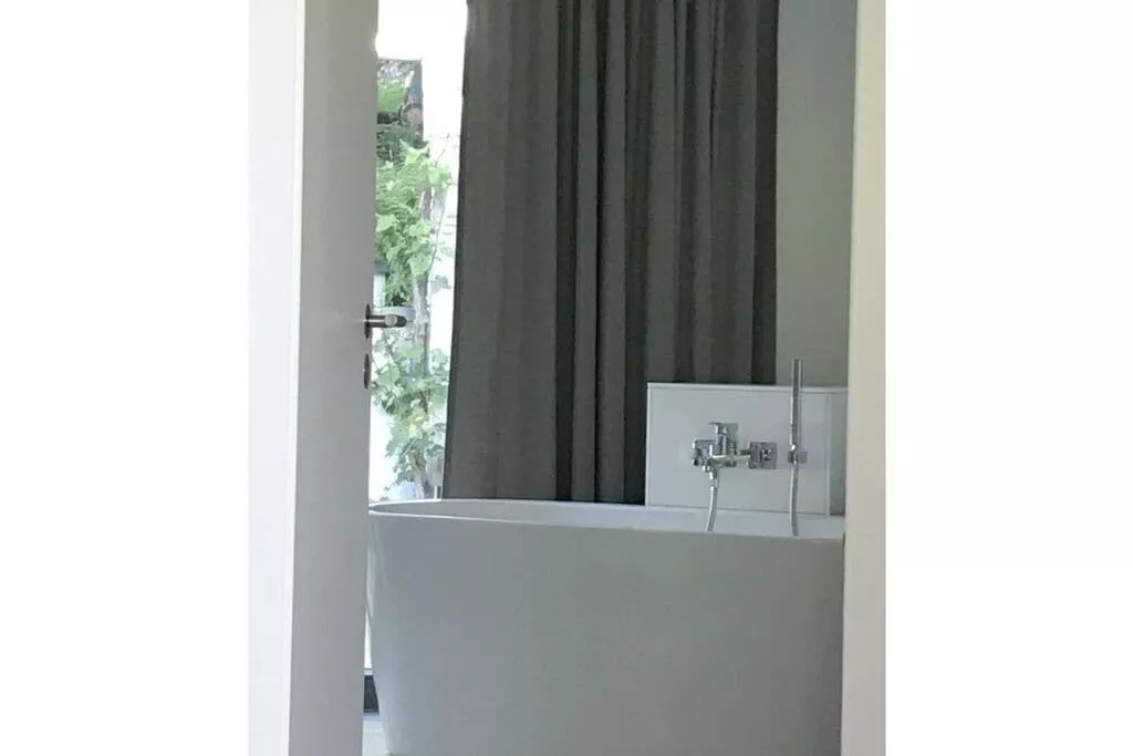 182756-Bathroom