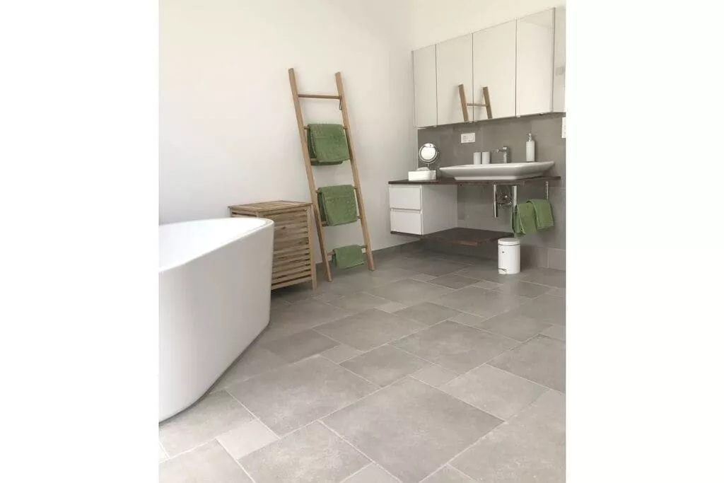 182756-Bathroom
