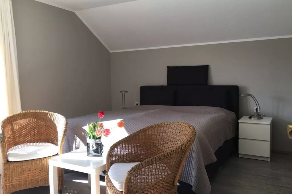 191323-Schlafzimmer