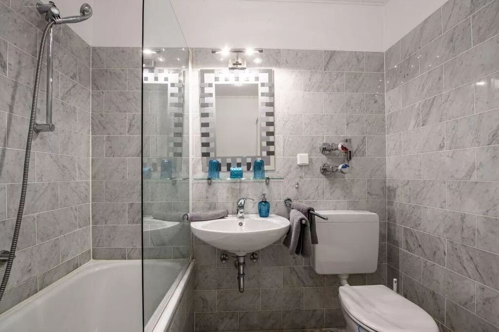 276578-Bathroom