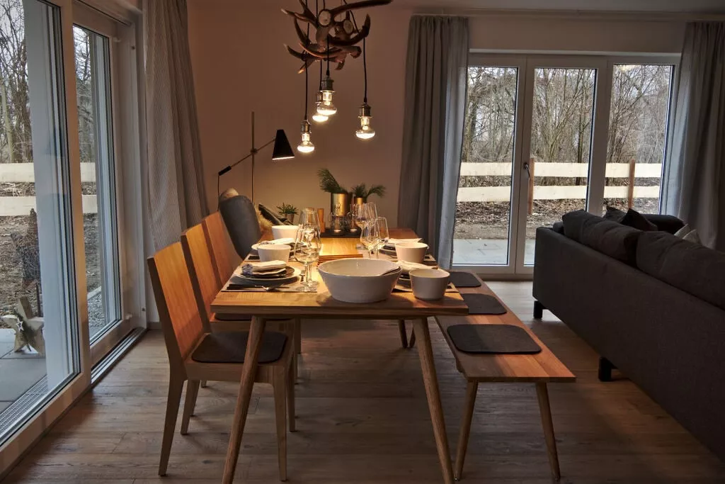 185504-Dining room