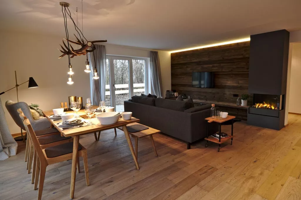185504-Dining room