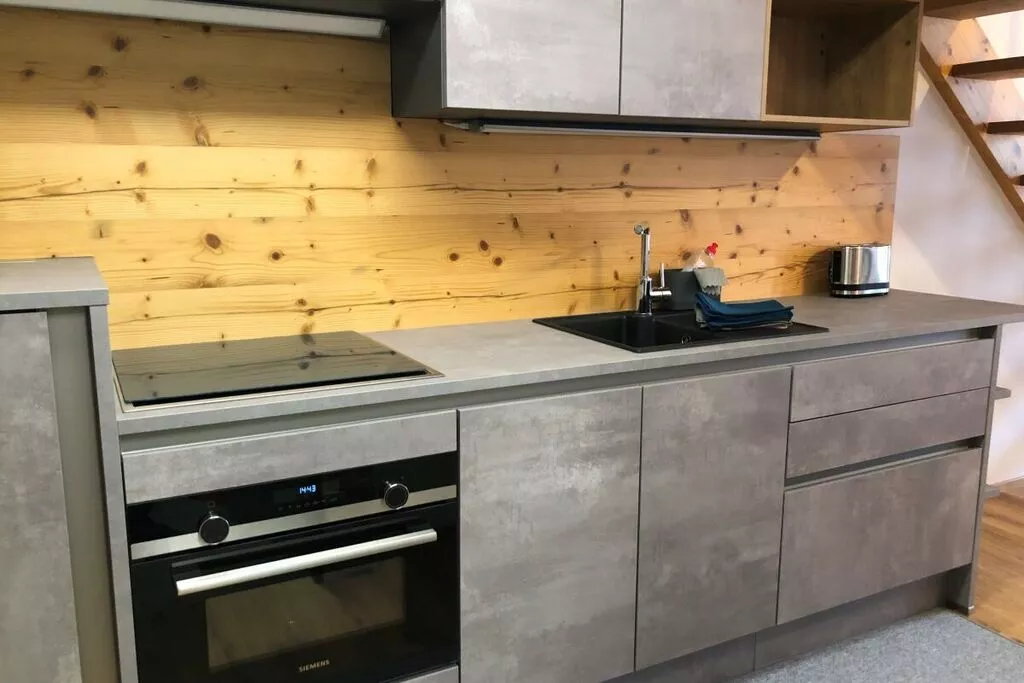 275444-Kitchen