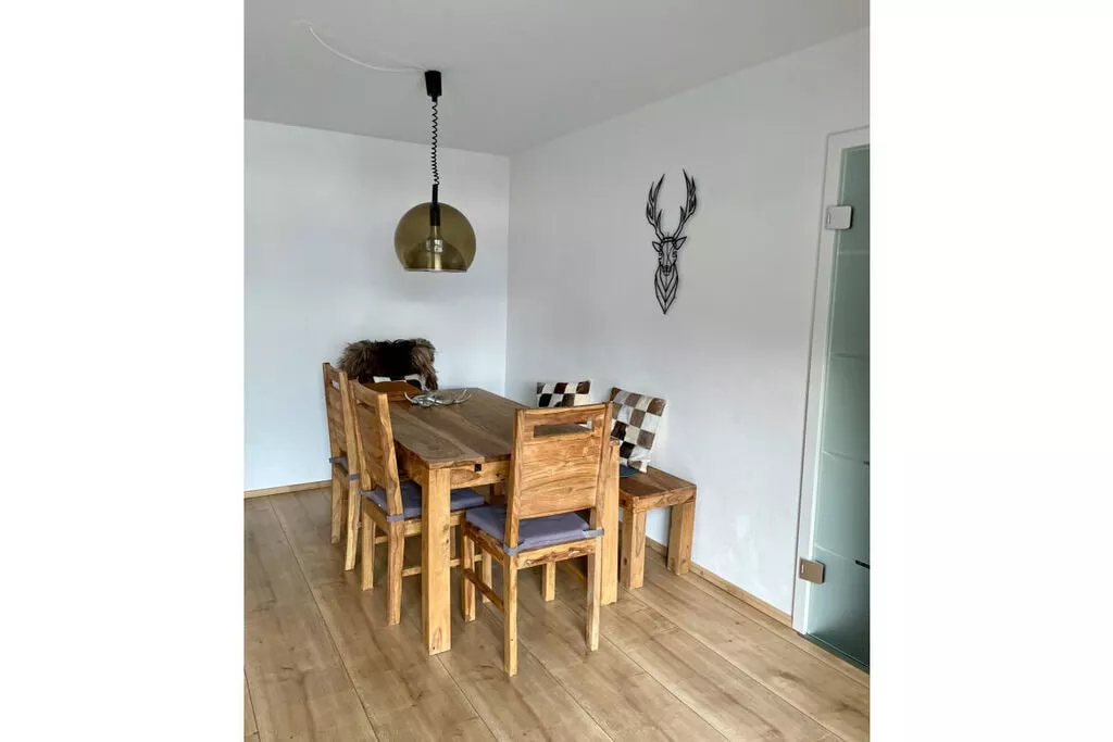 192474-Dining room