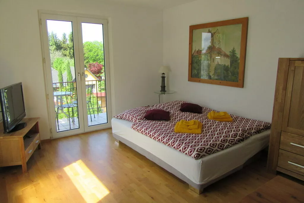 275229-Bedroom