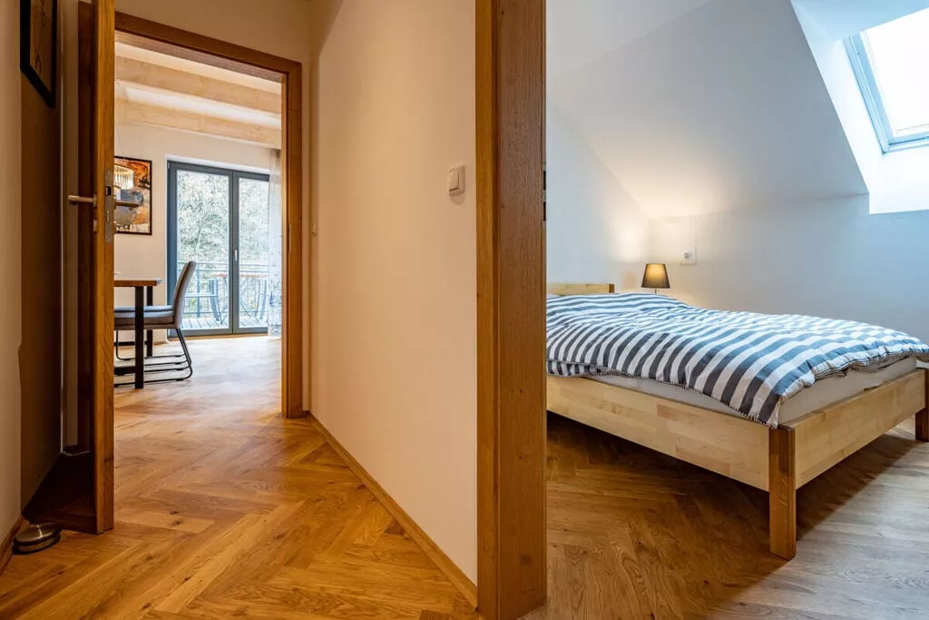 256695-Bedroom
