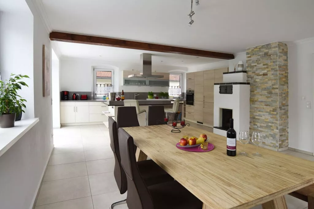 184780-Dining room