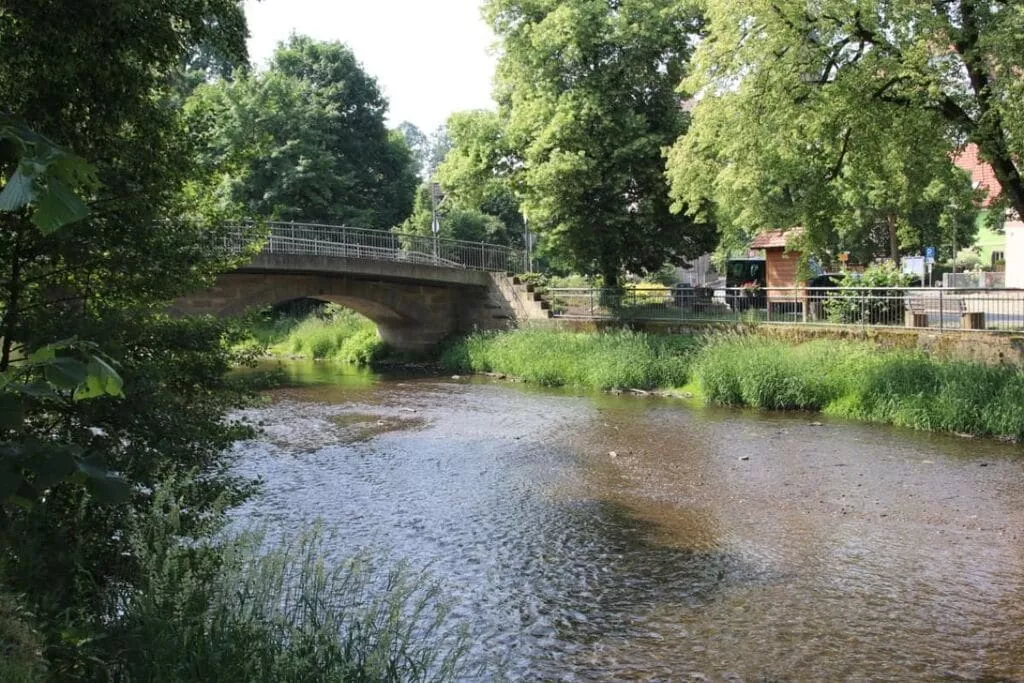 184780-View