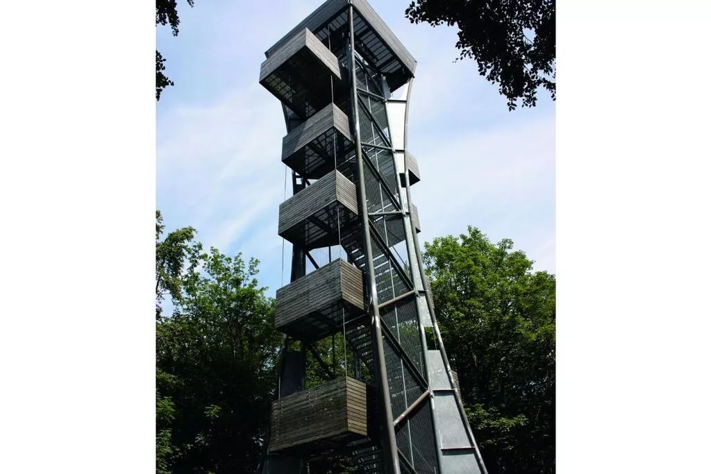 165700-View