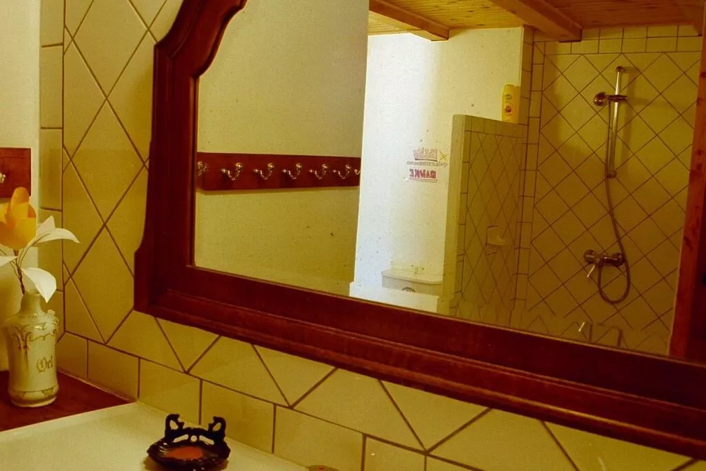 265593-Bathroom