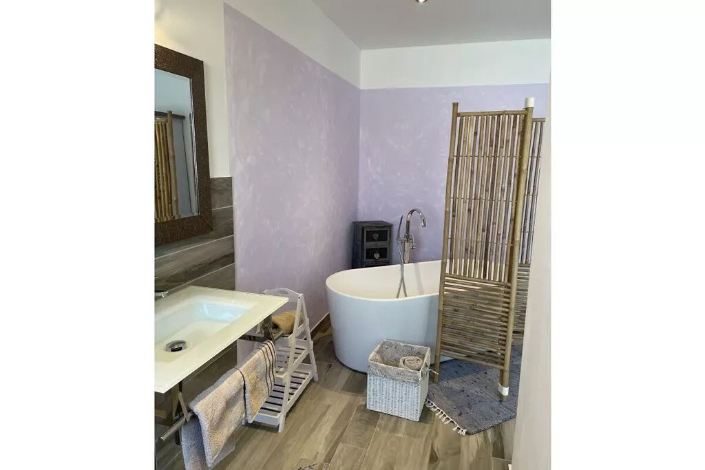 192608-Bathroom