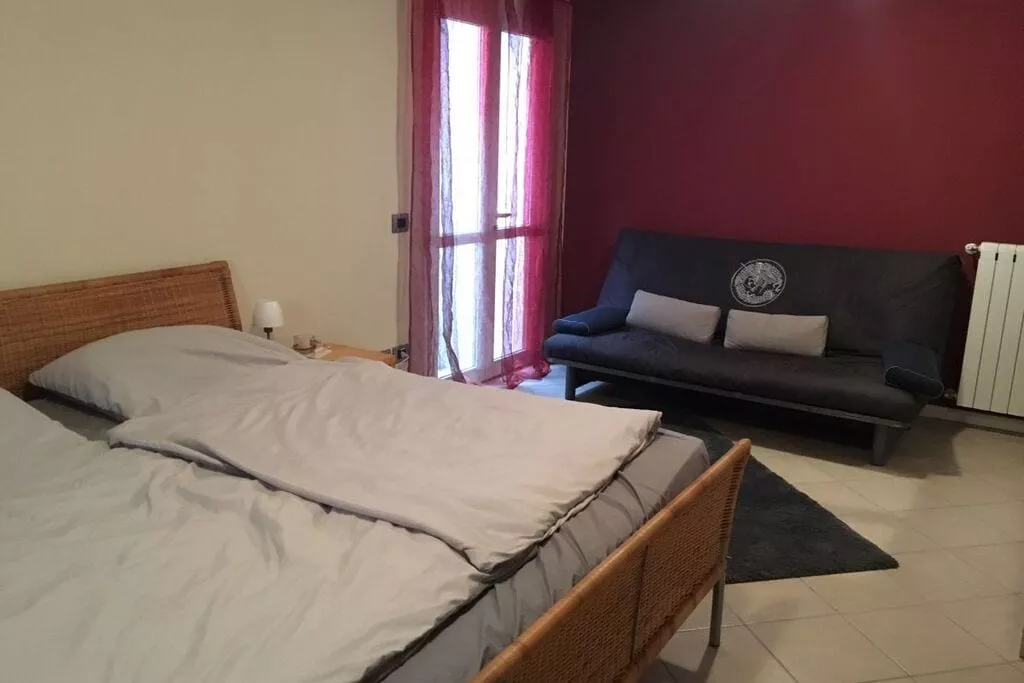 210836-Bedroom