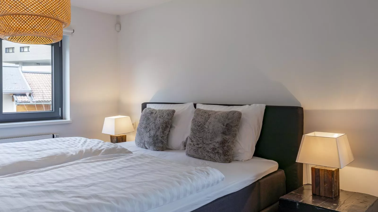 Mozart Lodge-Bedroom