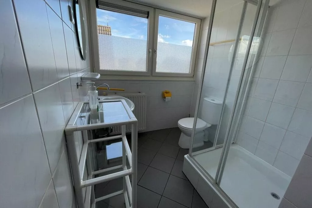 250988-Bathroom