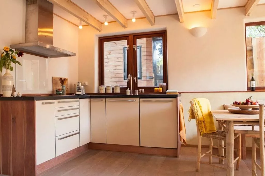 271235-Kitchen