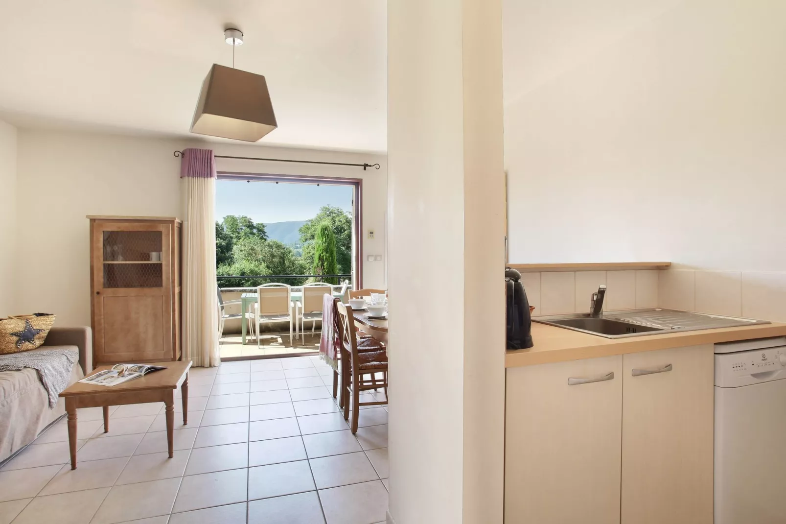 Les 4 Soleils 1-Kitchen