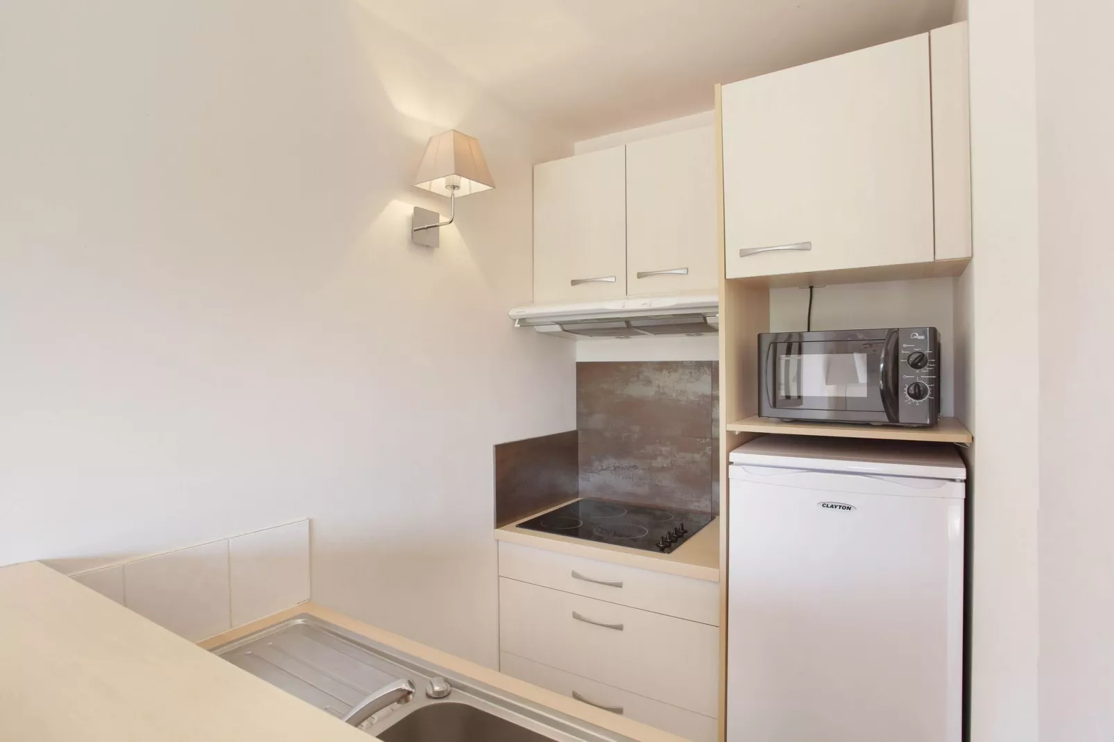 Les 4 Soleils 1-Kitchen