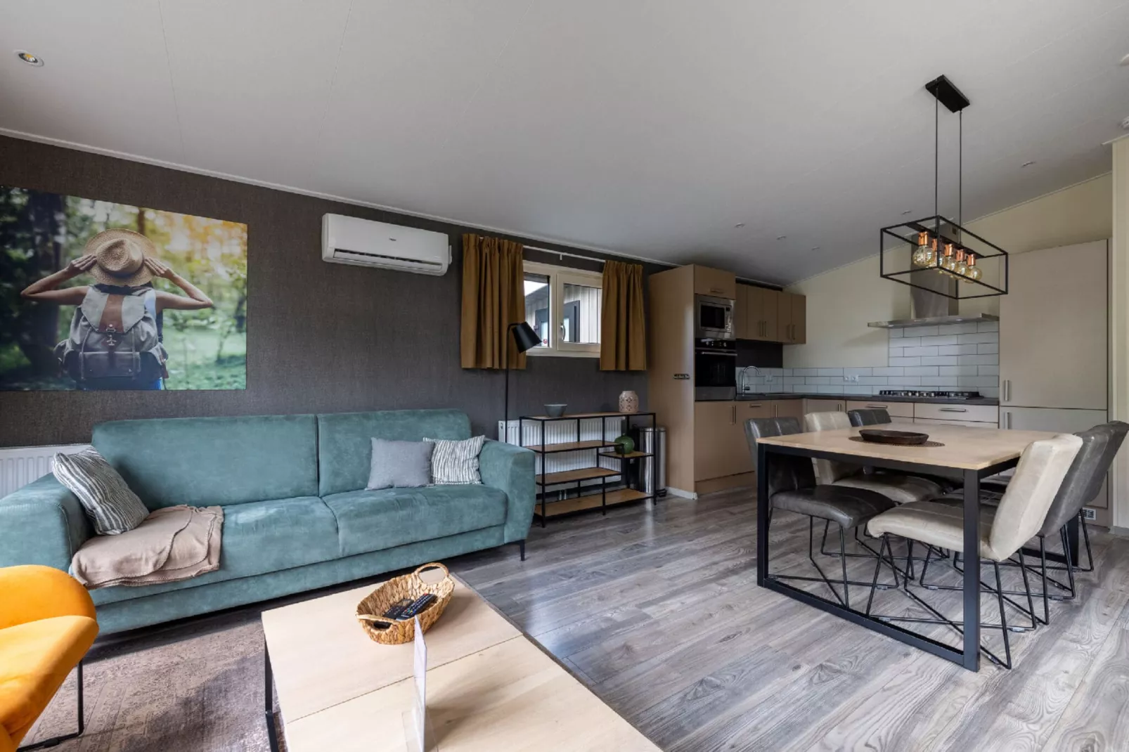 Vakantiepark De Rimboe & De Woeste Hoogte 20-Living room