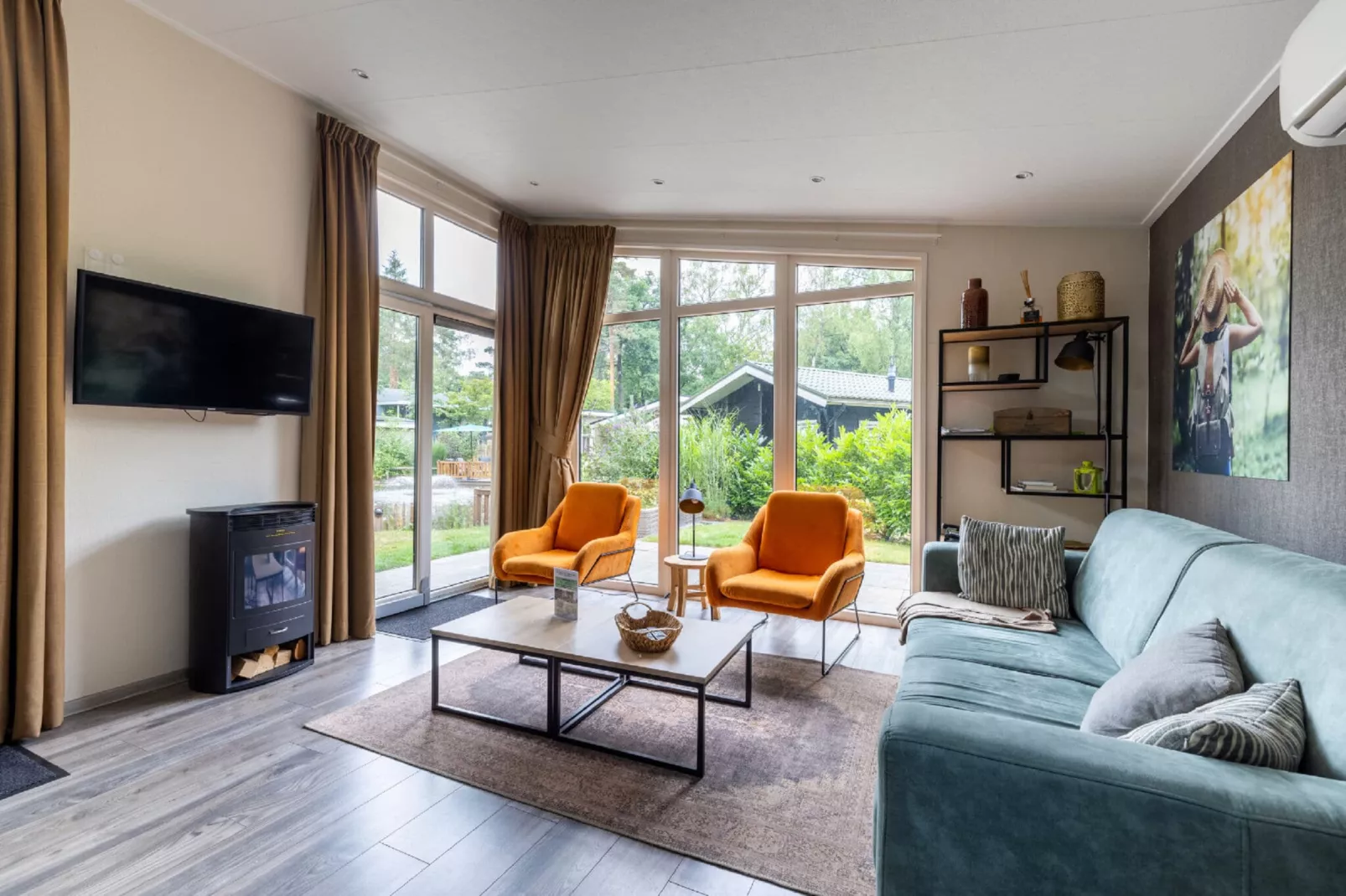 Vakantiepark De Rimboe & De Woeste Hoogte 20-Living room