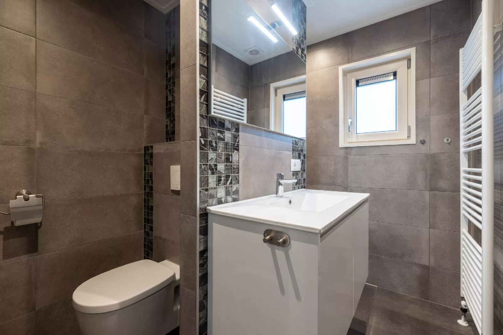 Vakantiepark De Rimboe & De Woeste Hoogte 20-Bathroom