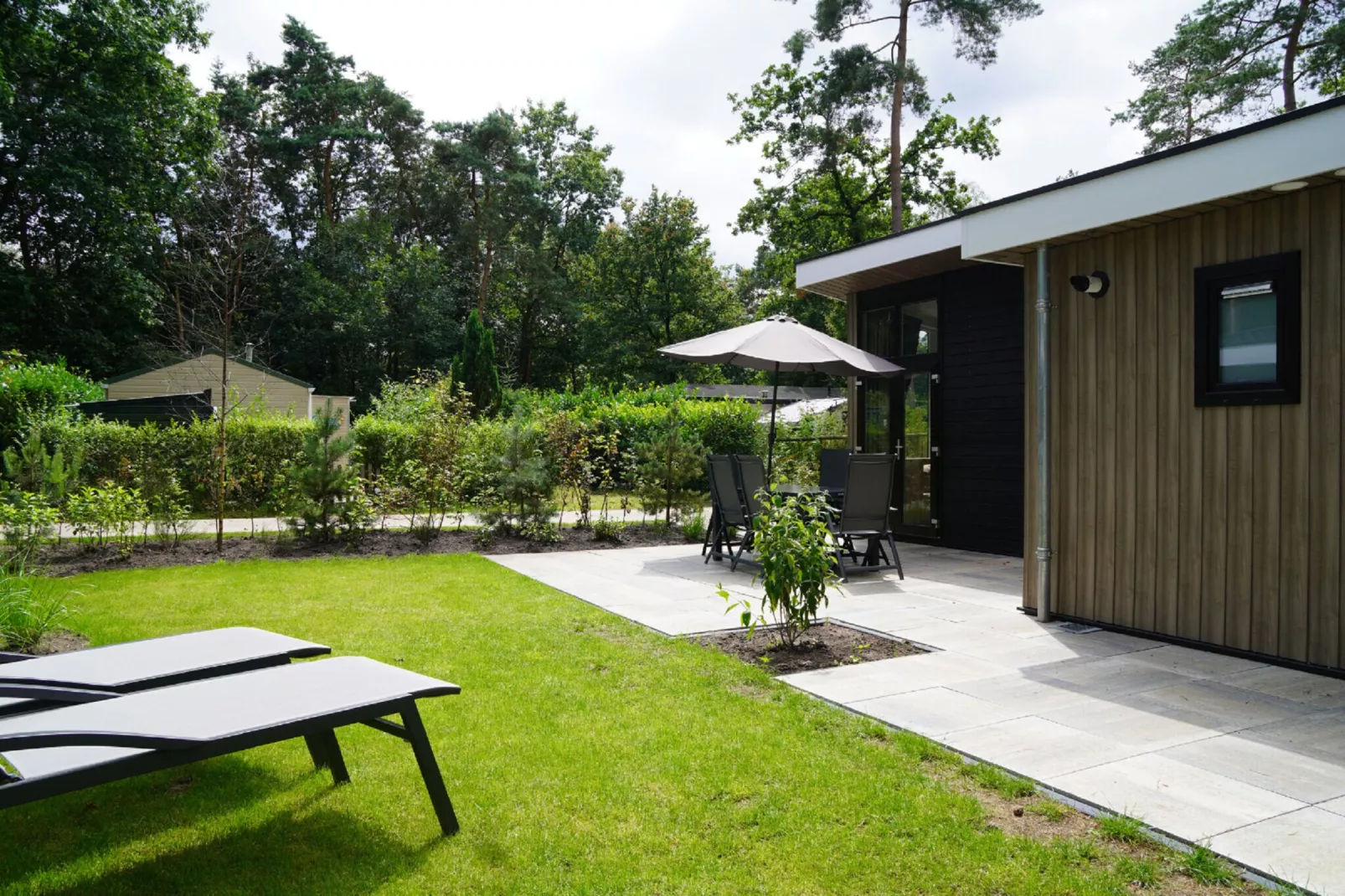 Vakantiepark De Rimboe & De Woeste Hoogte 20-Gardens summer