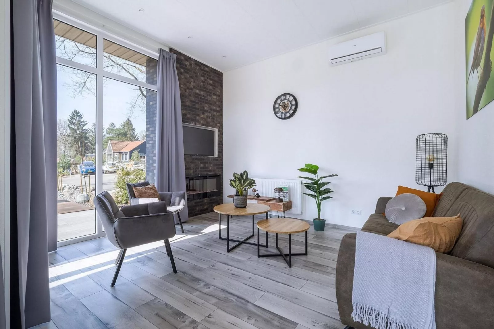 Vakantiepark De Rimboe & De Woeste Hoogte 24-Living room