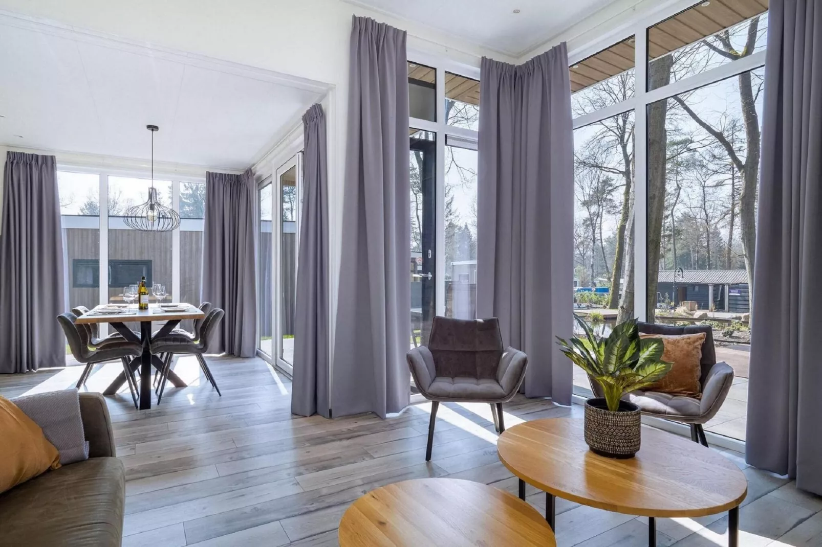 Vakantiepark De Rimboe & De Woeste Hoogte 24-Living room