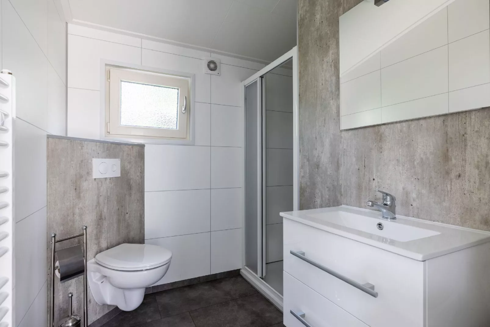 Vakantiepark De Rimboe & De Woeste Hoogte 27-Bathroom