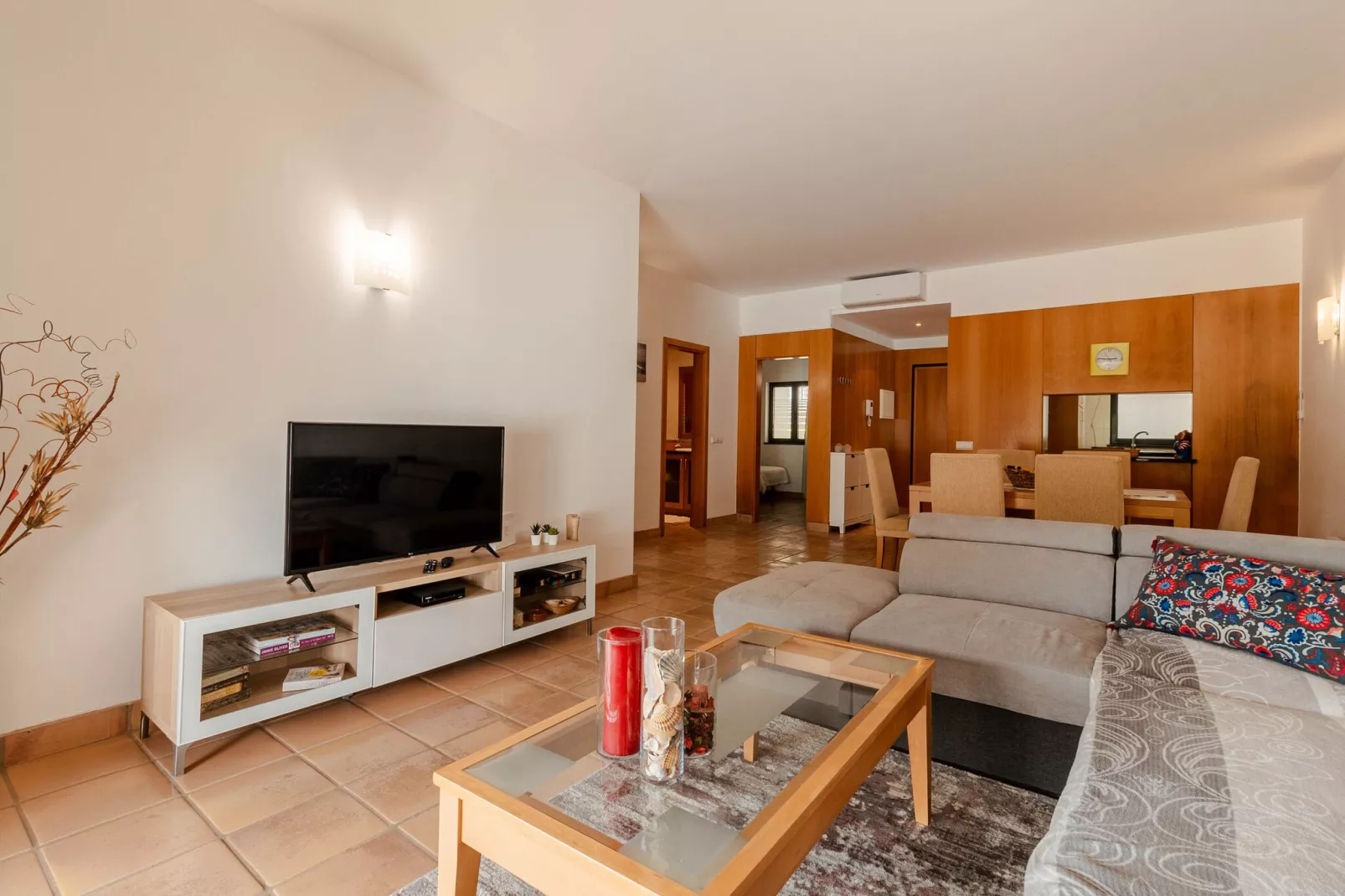 Marina Park A038-Living room