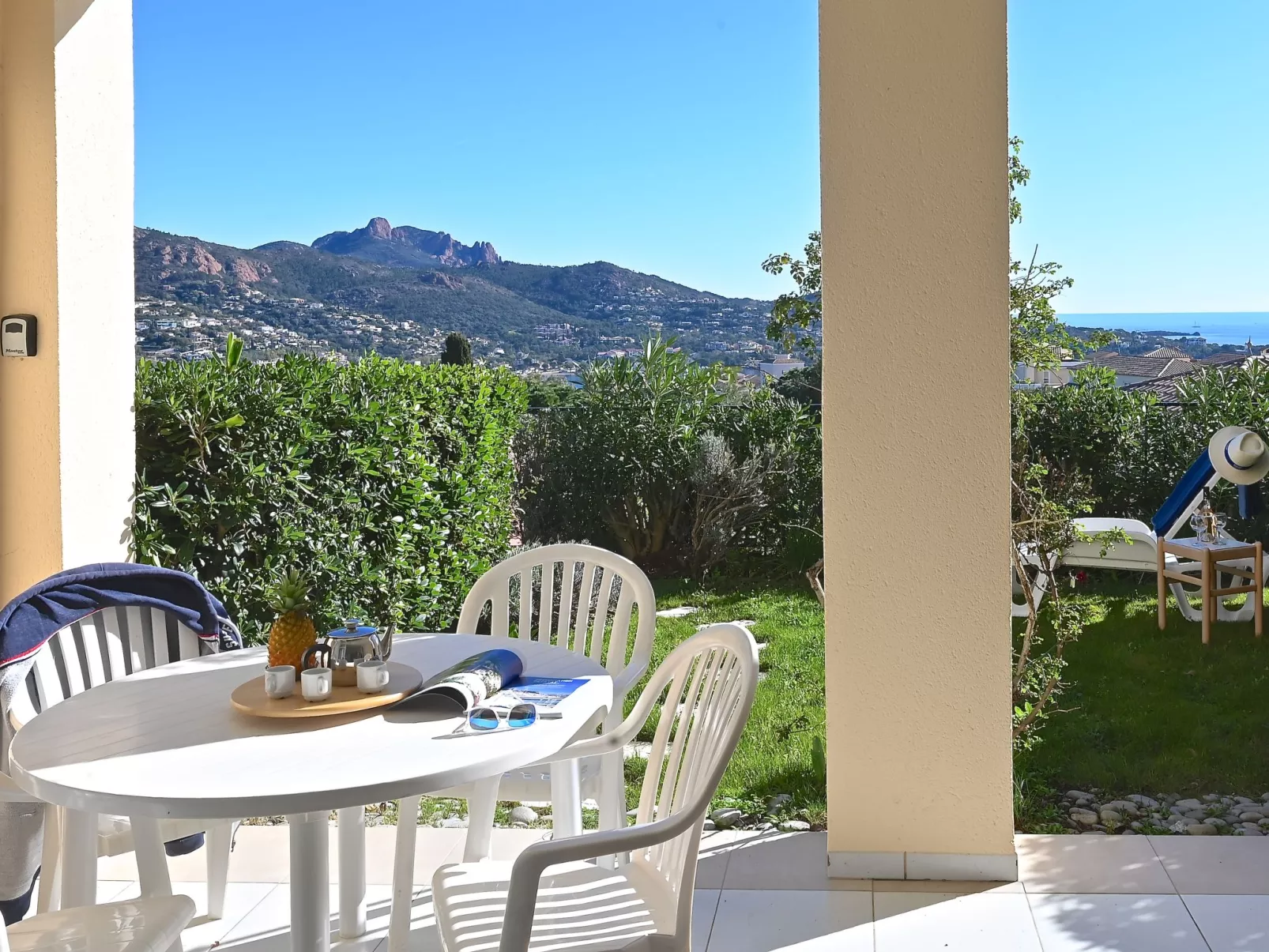 Les Bastides (O5 018)-Dehors