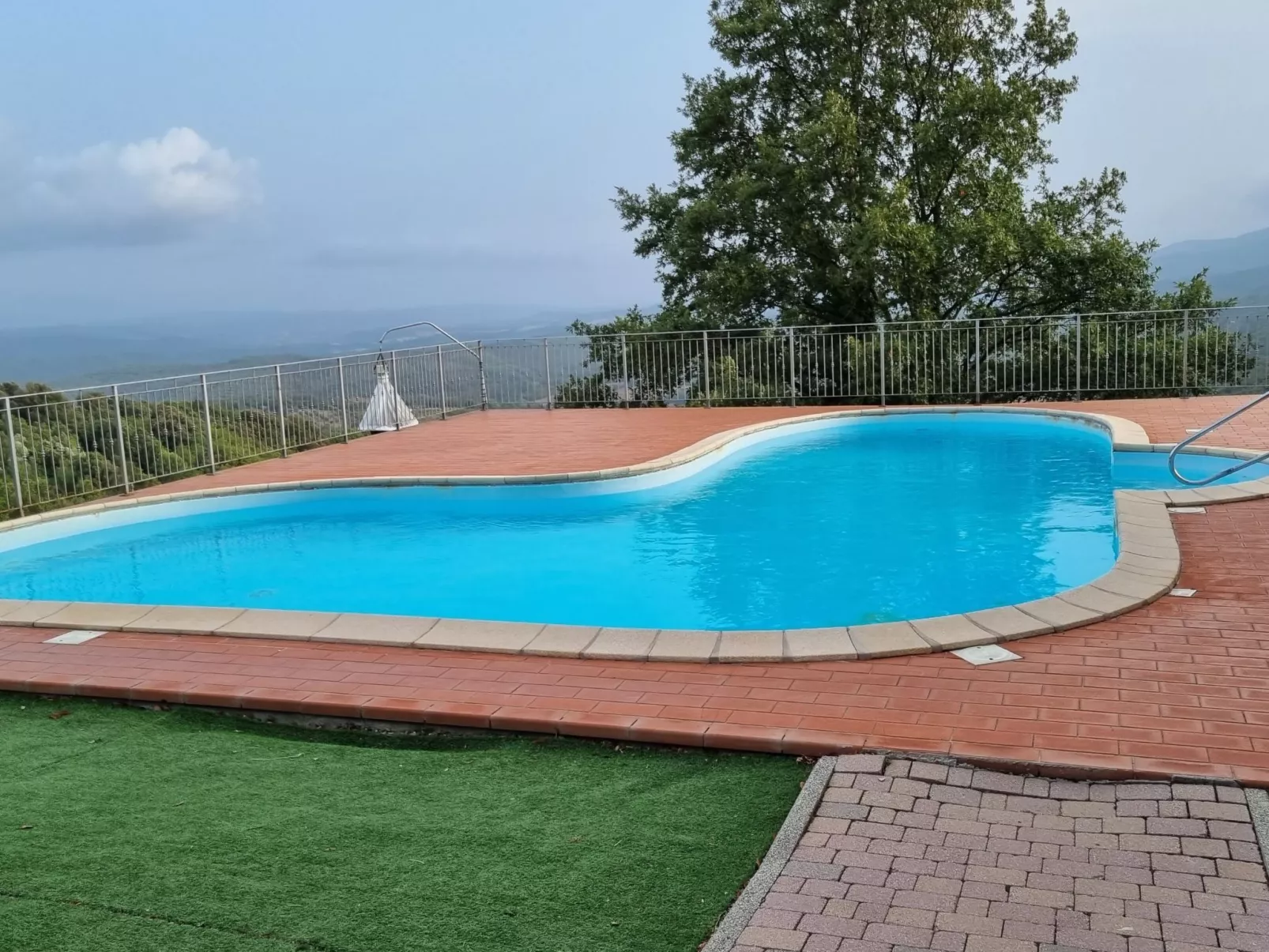 Corbezzolo-Outside