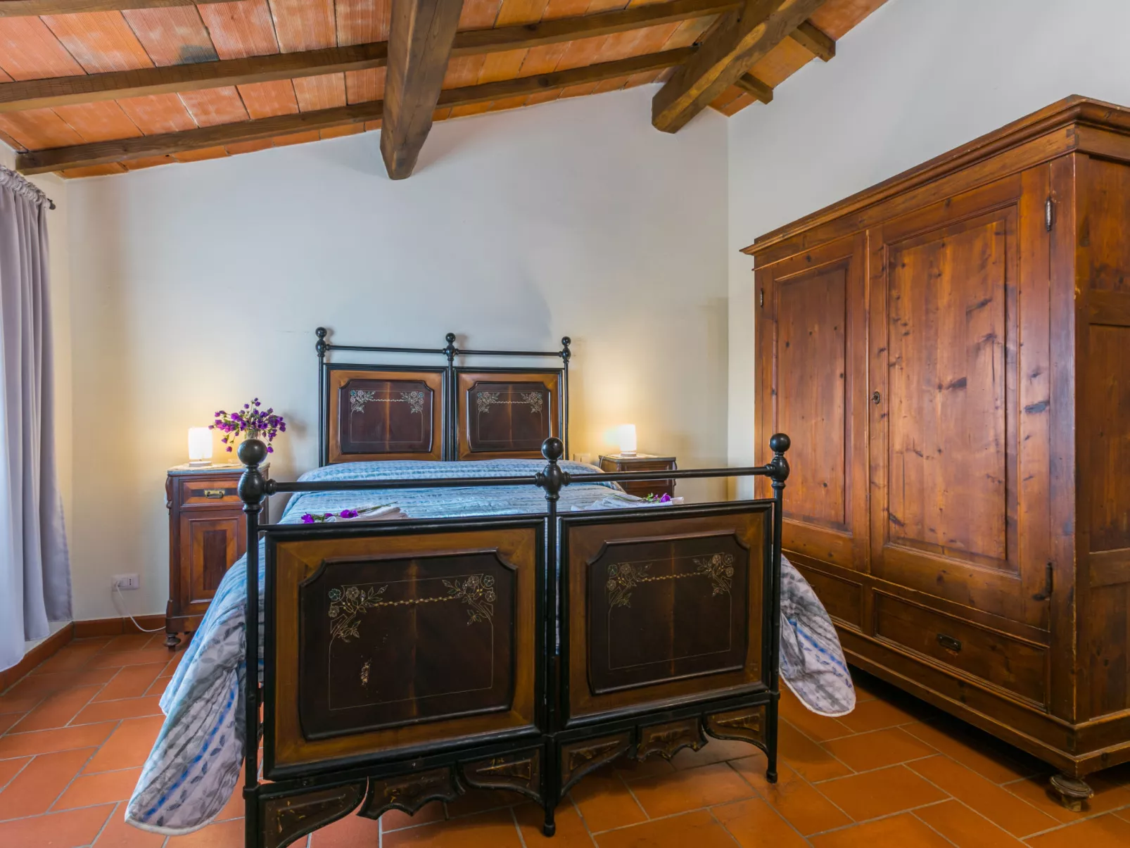 Antico Frantoio-Inside
