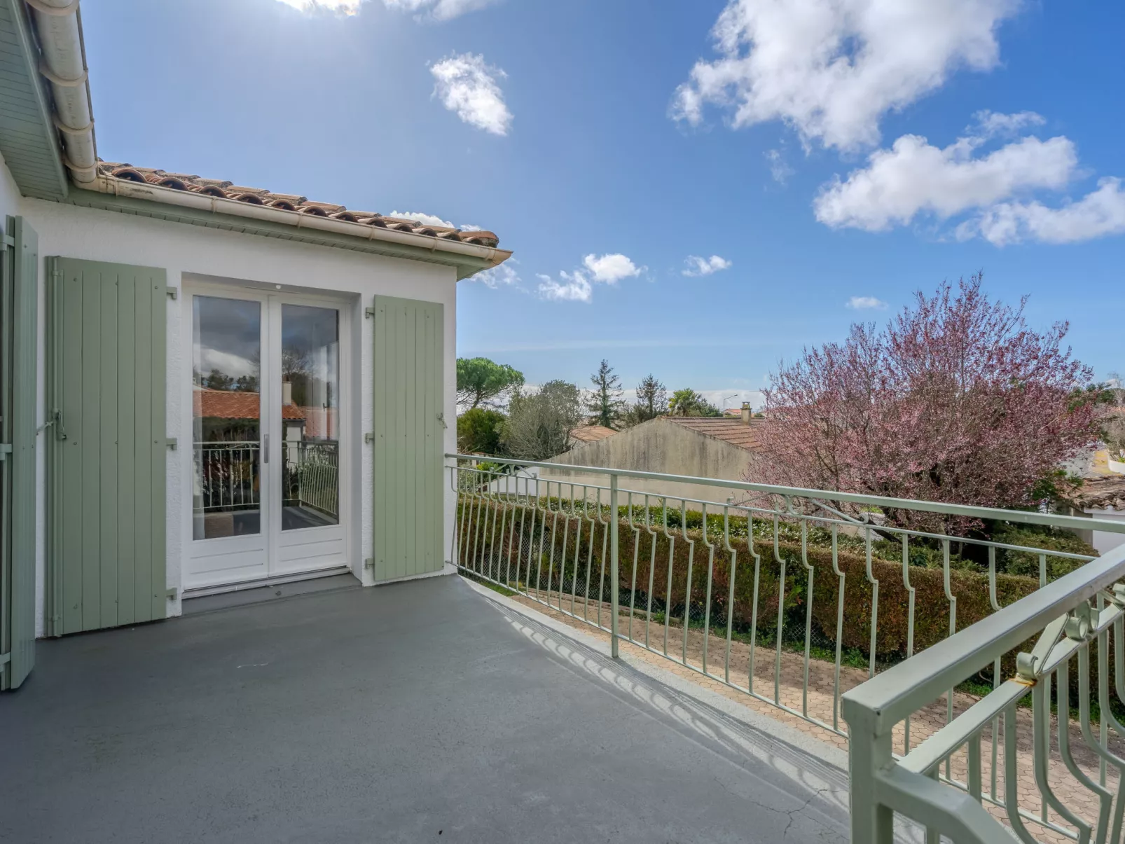 Maison Elio-Outside